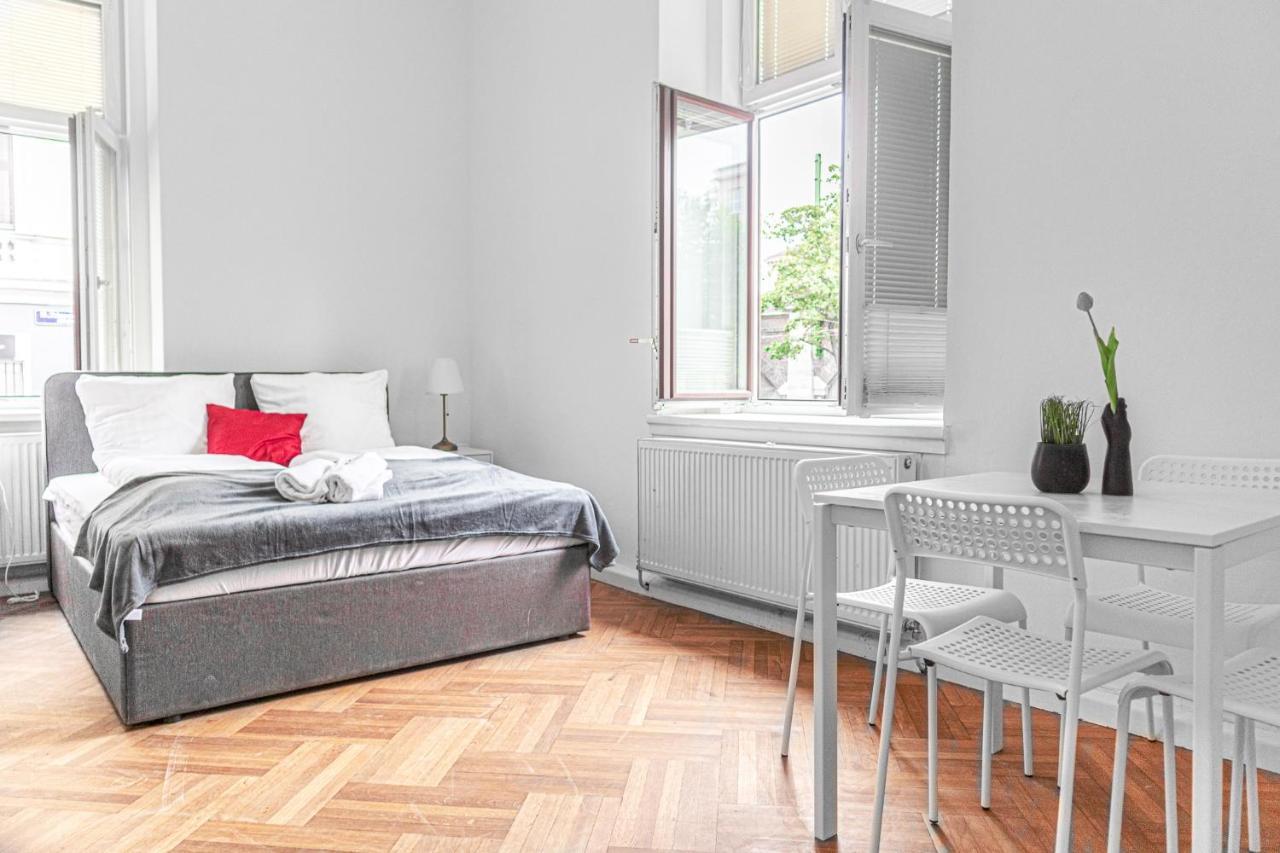 Classy 2Br Apt. W/ Exclusive Location Near Akh Wien Eksteriør billede