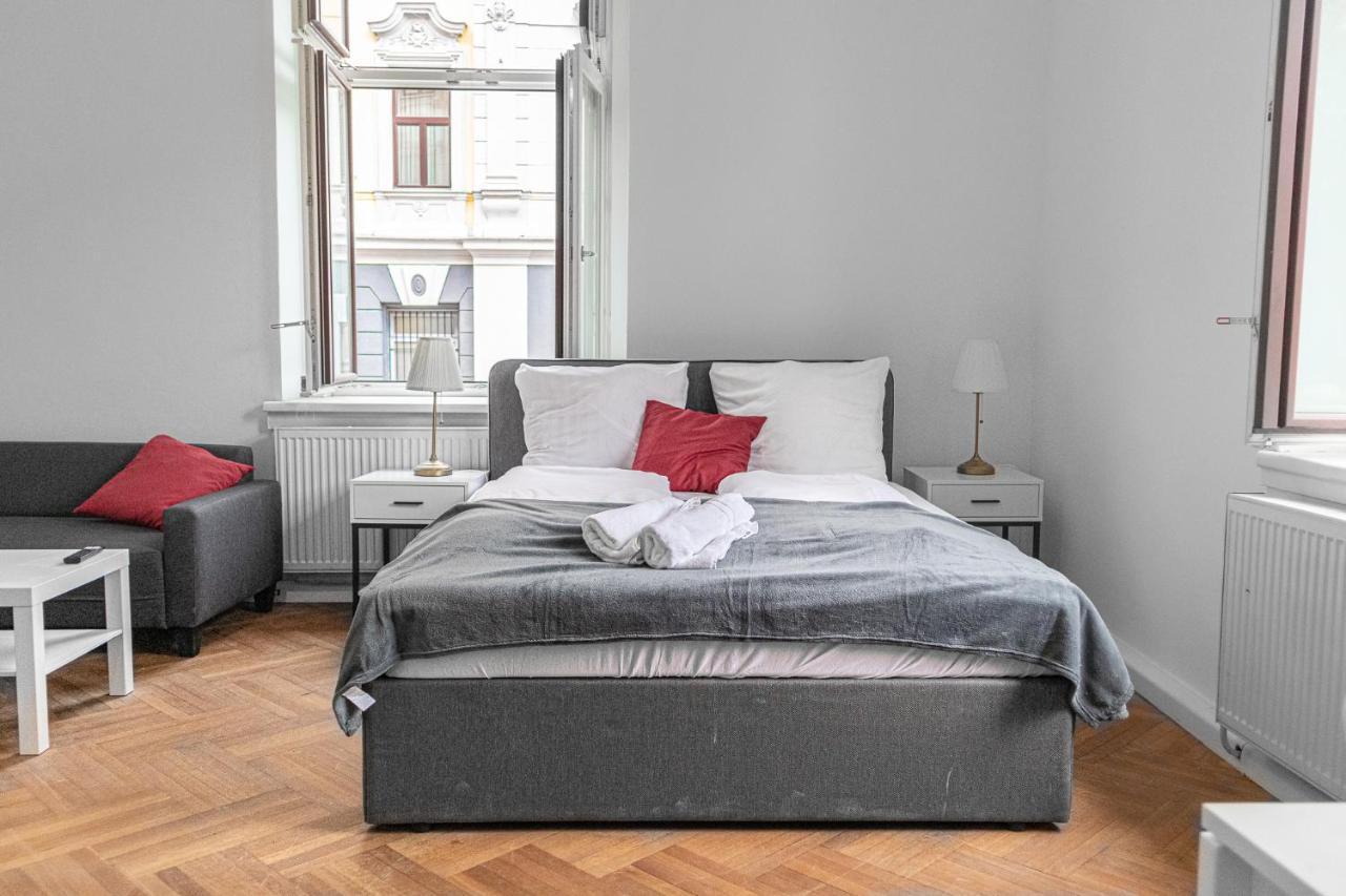Classy 2Br Apt. W/ Exclusive Location Near Akh Wien Eksteriør billede