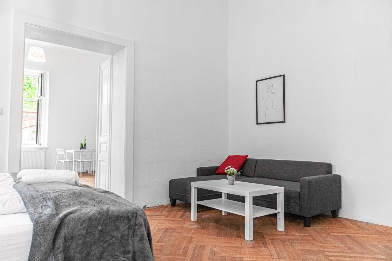 Classy 2Br Apt. W/ Exclusive Location Near Akh Wien Eksteriør billede